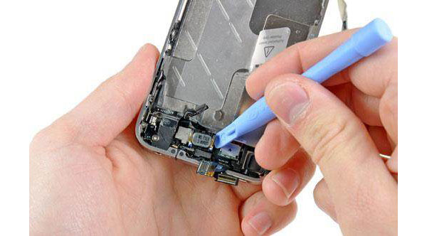Repara el iPhone dañado físico