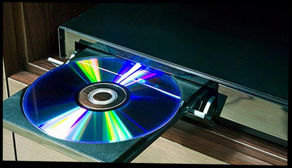 تشغيل DVD أو Blu Ray