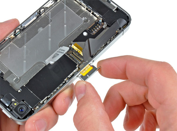 tryk Wedge medlem How to open iPhone 4 to Replace Battery and Remove SIM Card