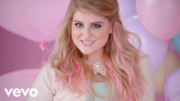 Meghan Trainor todo sobre ese bajo